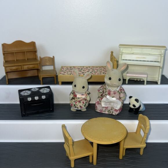 Sylvanian Families Calico Critters Furniture Accessories Figures Lot Piano Desk - Picture 1 of 8